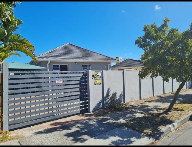 3 BEDROOM FREESTANDING SOLD IN THORNTON